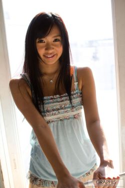 潘甜甜《手机的秘密》在线观 720P